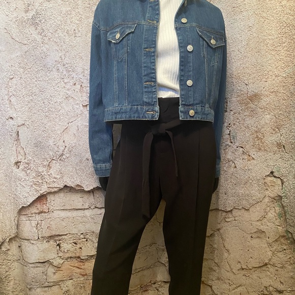 Refuge Cropped Denim Jean Jacket - Picture 6 of 6